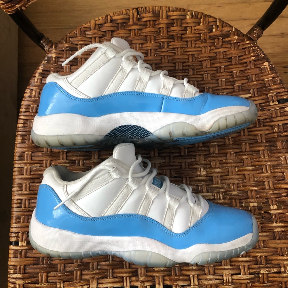 Preloved Jordan 11 Retro UNC lows with box